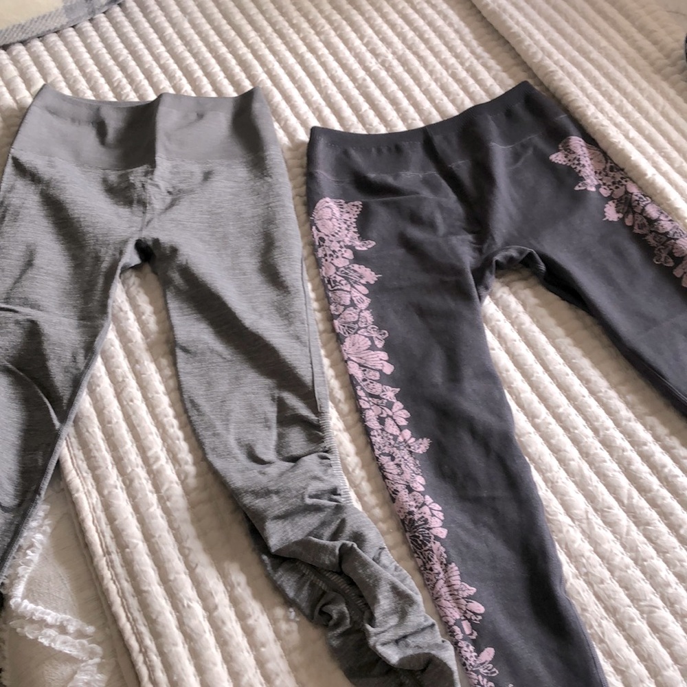 Two pairs of leggings like new from Fabletics